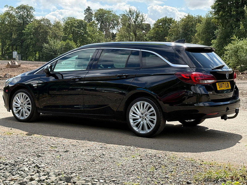 Vauxhall Astra 1.6 CDTi BlueInjection SRi Nav Sports Tourer 5dr Diesel Manual Euro 6 (s/s) (136 ps)