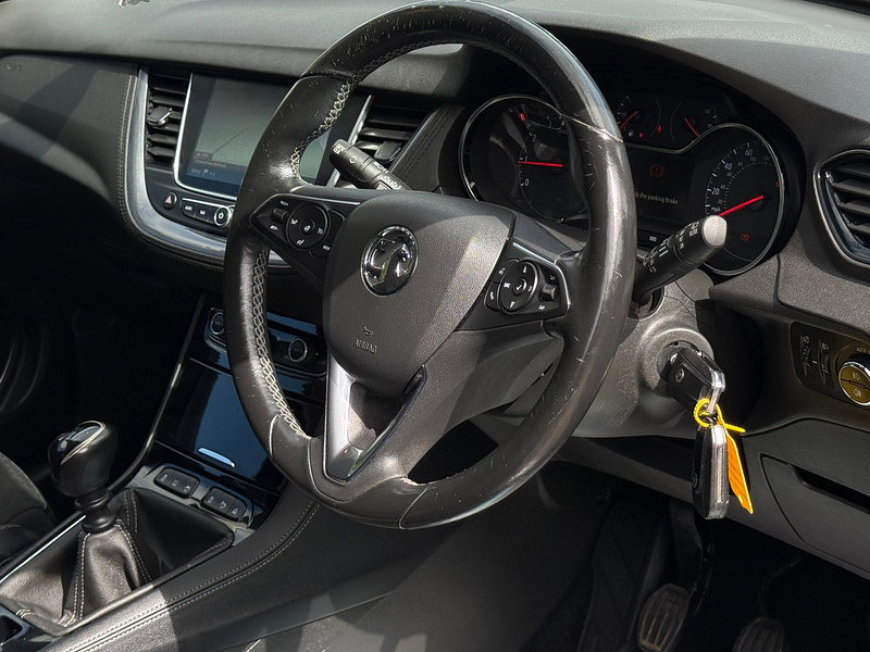 Vauxhall Grandland X 1.2 Turbo GPF Sport Nav SUV 5dr Petrol Manual Euro 6 (s/s) (130 ps)