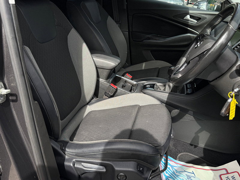 Vauxhall Grandland X 1.2 Turbo GPF Sport Nav SUV 5dr Petrol Manual Euro 6 (s/s) (130 ps)