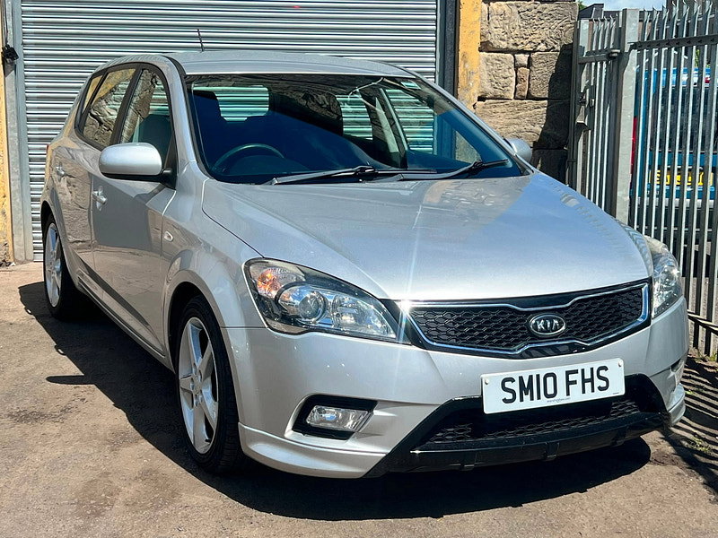 Kia Ceed 1.6 CRDi 3 Hatchback 5dr Diesel Auto Euro 4 (113 bhp)