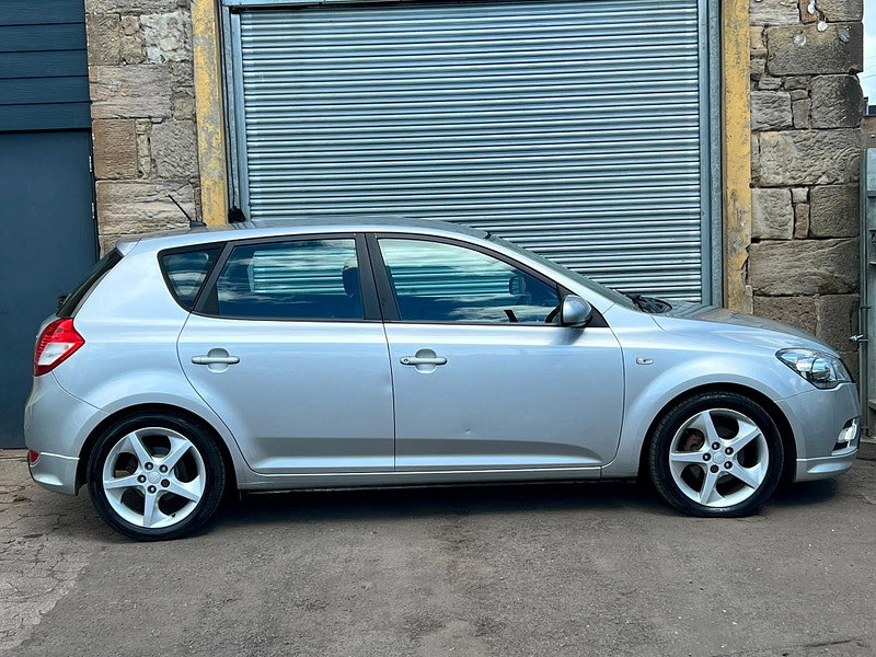 Kia Ceed 1.6 CRDi 3 Hatchback 5dr Diesel Auto Euro 4 (113 bhp)
