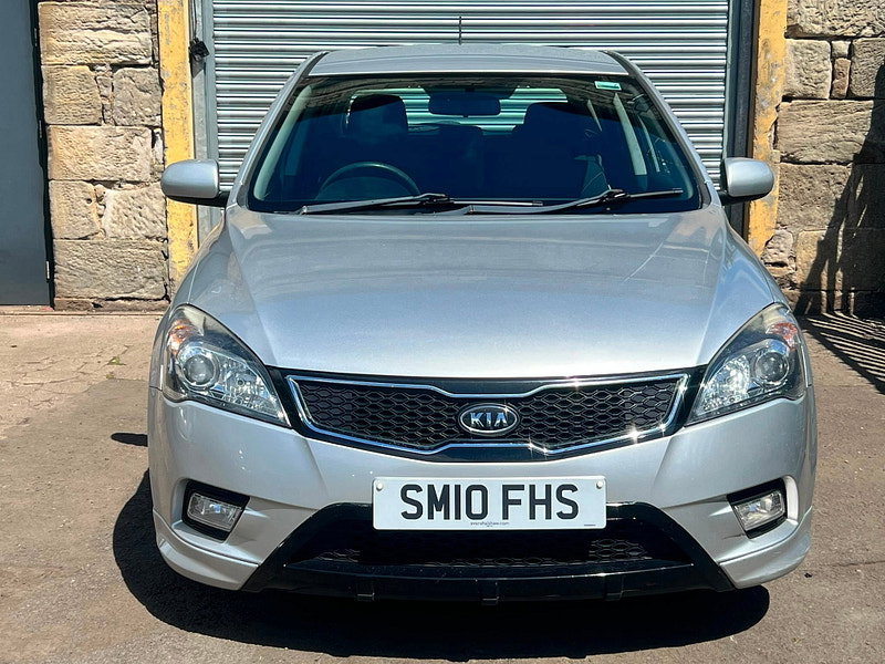 Kia Ceed 1.6 CRDi 3 Hatchback 5dr Diesel Auto Euro 4 (113 bhp)