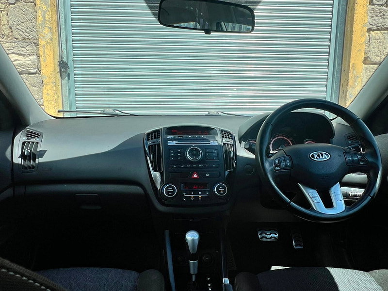 Kia Ceed 1.6 CRDi 3 Hatchback 5dr Diesel Auto Euro 4 (113 bhp)