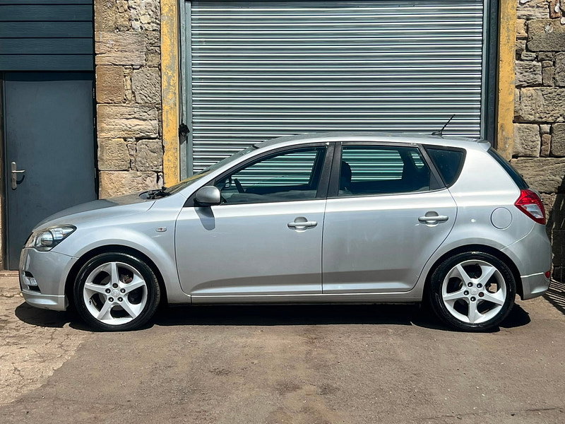 Kia Ceed 1.6 CRDi 3 Hatchback 5dr Diesel Auto Euro 4 (113 bhp)