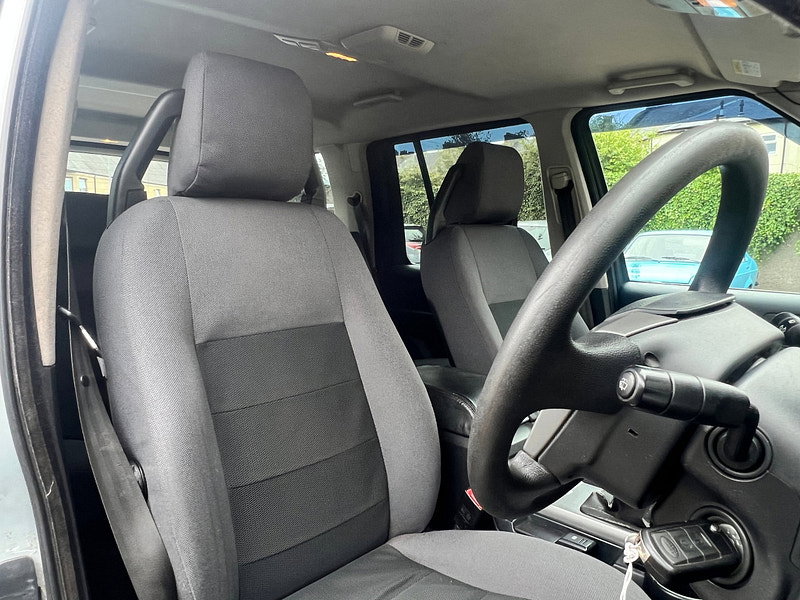 Land Rover Discovery 3 2.7 TD V6 Pursuit Station Wagon 5dr Diesel Manual (244 g/km, 190 bhp)