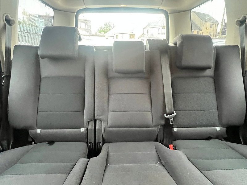 Land Rover Discovery 3 2.7 TD V6 Pursuit Station Wagon 5dr Diesel Manual (244 g/km, 190 bhp)