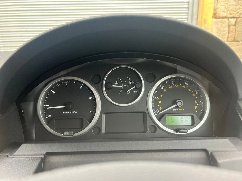 Land Rover Discovery 3 2.7 TD V6 Pursuit Station Wagon 5dr Diesel Manual (244 g/km, 190 bhp)