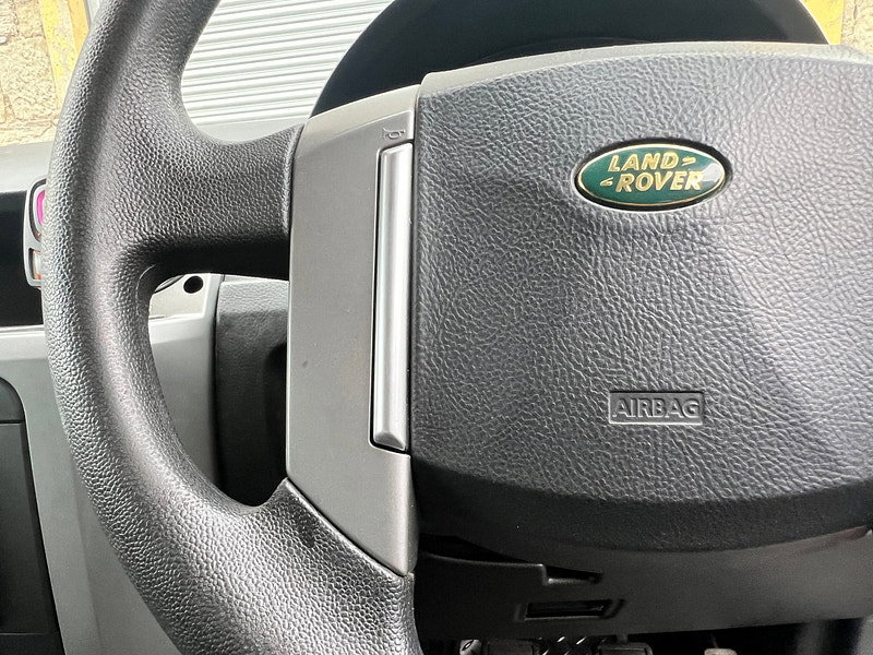 Land Rover Discovery 3 2.7 TD V6 Pursuit Station Wagon 5dr Diesel Manual (244 g/km, 190 bhp)