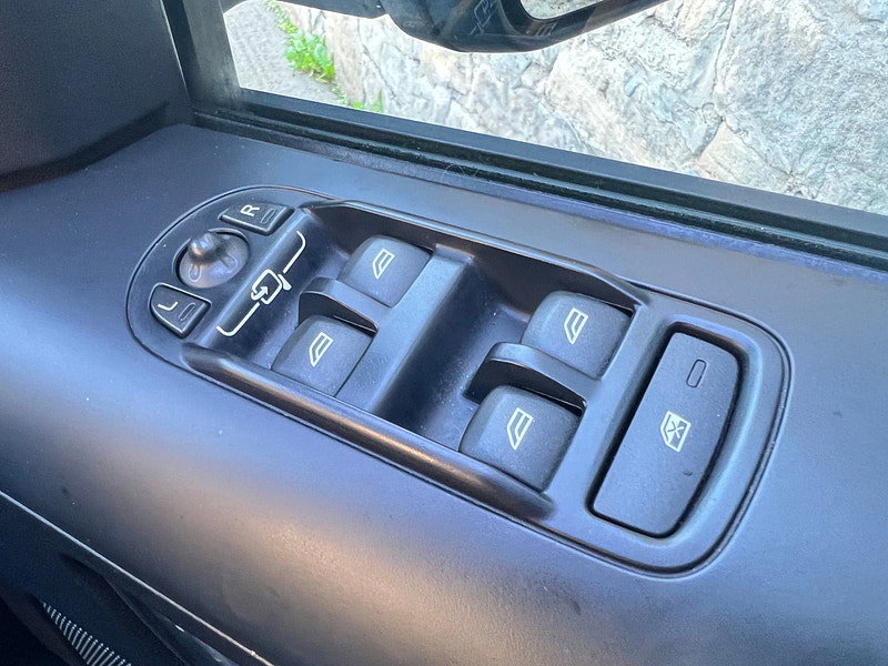 Land Rover Freelander 2 2.2 SD4 Dynamic SUV 5dr Diesel CommandShift 4WD Euro 5 (190 ps)