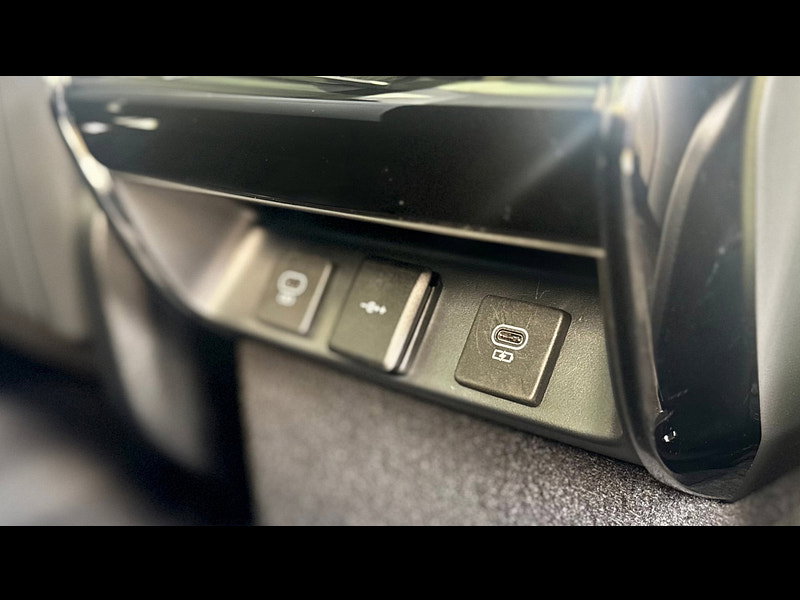 Land Rover Range Rover Sport 3.0 D300 MHEV Dynamic SE SUV 5dr Diesel Auto 4WD Euro 6 (s/s) (300 ps)