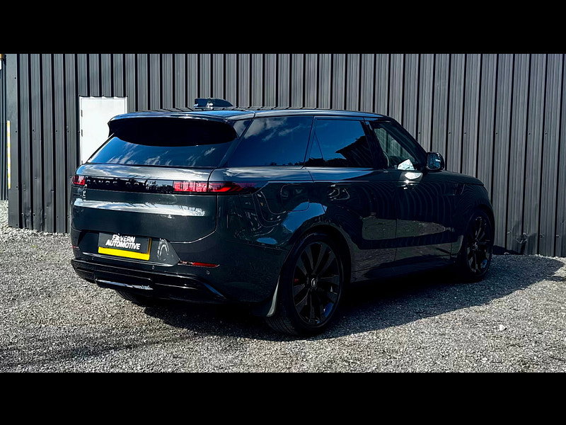 Land Rover Range Rover Sport 3.0 D300 MHEV Dynamic SE SUV 5dr Diesel Auto 4WD Euro 6 (s/s) (300 ps)