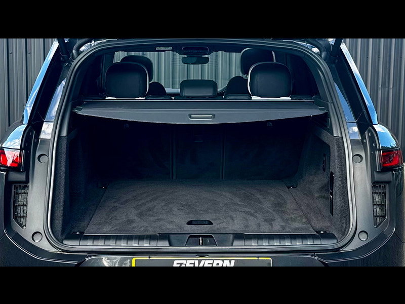 Land Rover Range Rover Sport 3.0 D300 MHEV Dynamic SE SUV 5dr Diesel Auto 4WD Euro 6 (s/s) (300 ps)