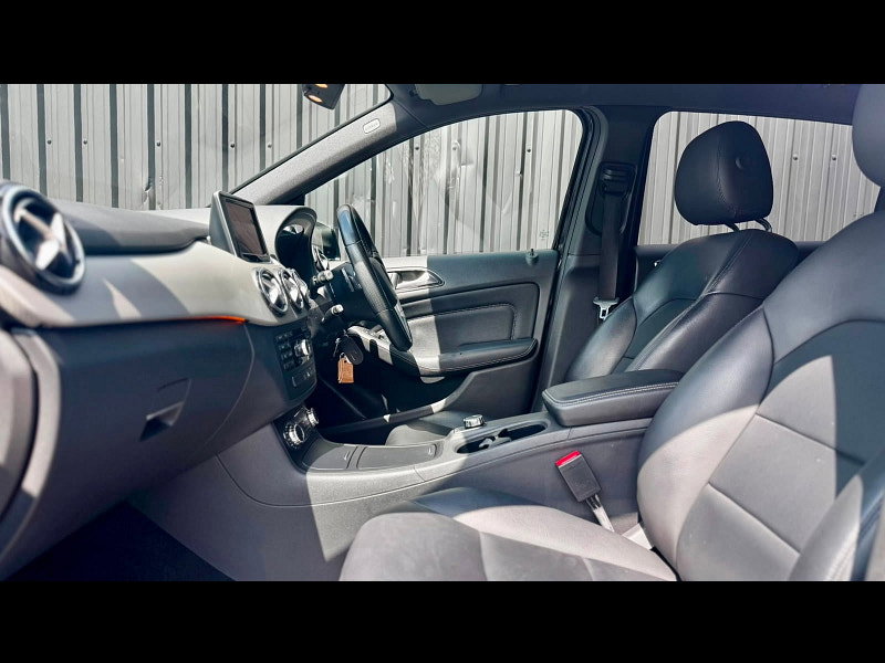 Mercedes-Benz B Class 1.8 B200 CDI BlueEfficiency Sport MPV 5dr Diesel 7G-DCT Euro 5 (s/s) (136 ps)