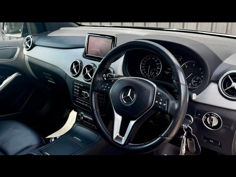 Mercedes-Benz B Class 1.8 B200 CDI BlueEfficiency Sport MPV 5dr Diesel 7G-DCT Euro 5 (s/s) (136 ps)