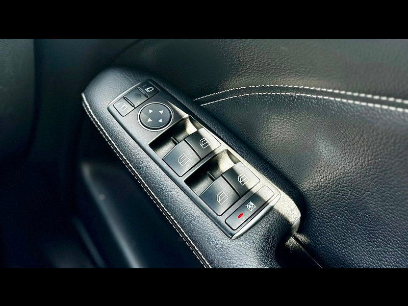 Mercedes-Benz B Class 1.8 B200 CDI BlueEfficiency Sport MPV 5dr Diesel 7G-DCT Euro 5 (s/s) (136 ps)