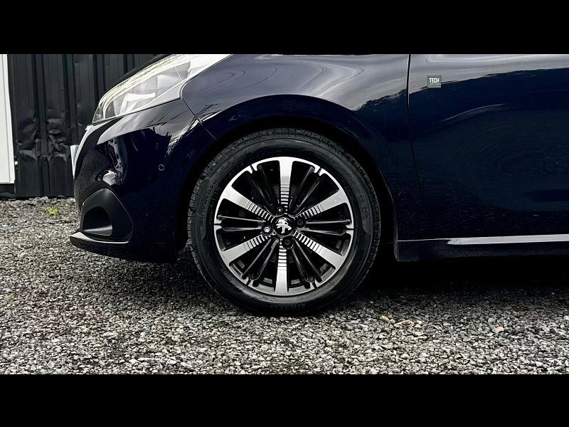 Peugeot 208 1.2 PureTech Tech Edition Hatchback 5dr Petrol Manual Euro 6 (s/s) (82 ps)
