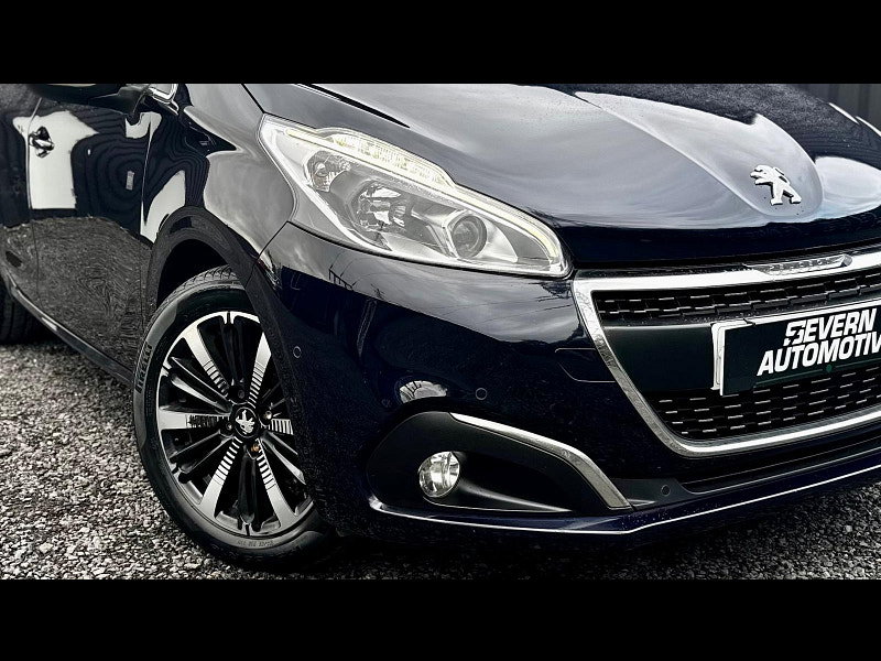 Peugeot 208 1.2 PureTech Tech Edition Hatchback 5dr Petrol Manual Euro 6 (s/s) (82 ps)