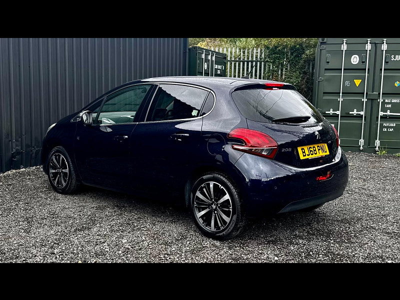 Peugeot 208 1.2 PureTech Tech Edition Hatchback 5dr Petrol Manual Euro 6 (s/s) (82 ps)