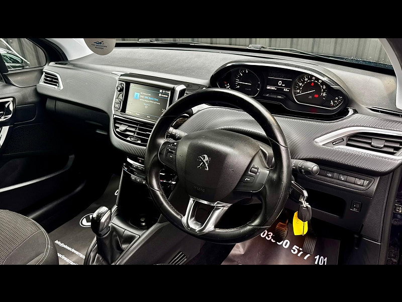 Peugeot 208 1.2 PureTech Tech Edition Hatchback 5dr Petrol Manual Euro 6 (s/s) (82 ps)