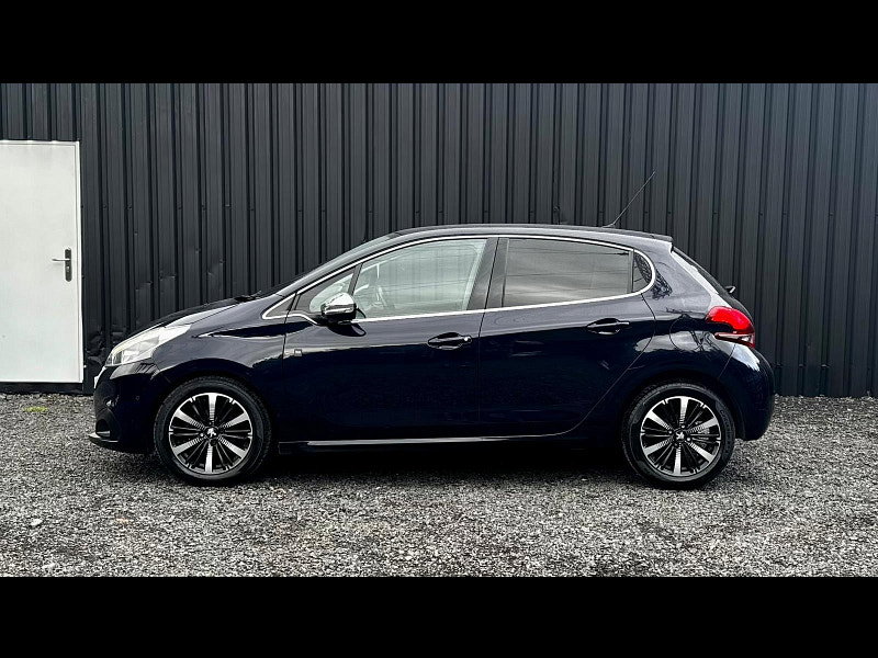 Peugeot 208 1.2 PureTech Tech Edition Hatchback 5dr Petrol Manual Euro 6 (s/s) (82 ps)