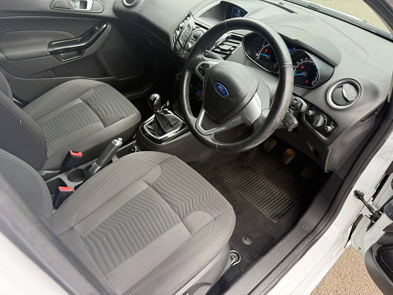 Ford Fiesta 1.25 Zetec Hatchback 5dr Petrol Manual Euro 5 (82 ps)