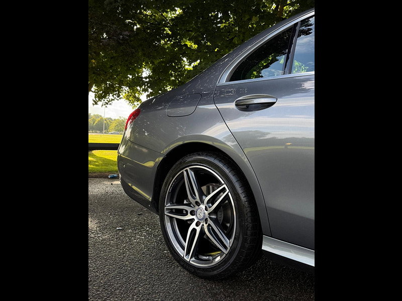 Mercedes-Benz E Class 2.0 E220d AMG Line Saloon 4dr Diesel G-Tronic+ Euro 6 (s/s) (194 ps)