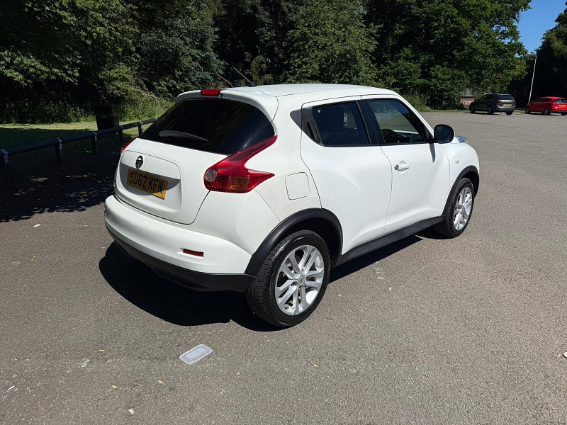 Nissan Juke 1.6 Acenta Premium SUV 5dr Petrol Manual Euro 5 (s/s) (117 ps)