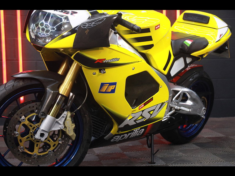 Aprilia RSV1000 RSV1000 R Factory RSV1000 RSV1000R VERY RARE BIKE