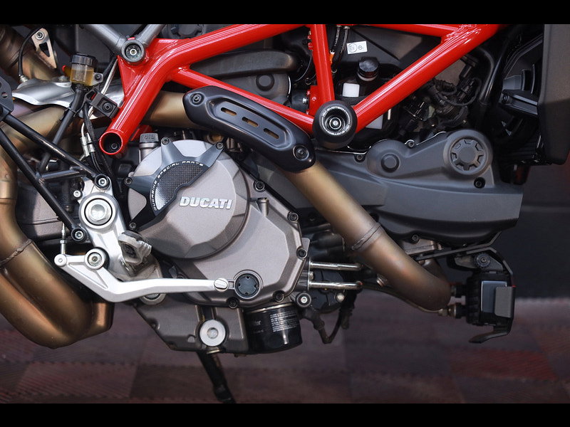 DUCATI Hypermotard 950 950 Naked Petrol Manual Euro 4 (114 ps)