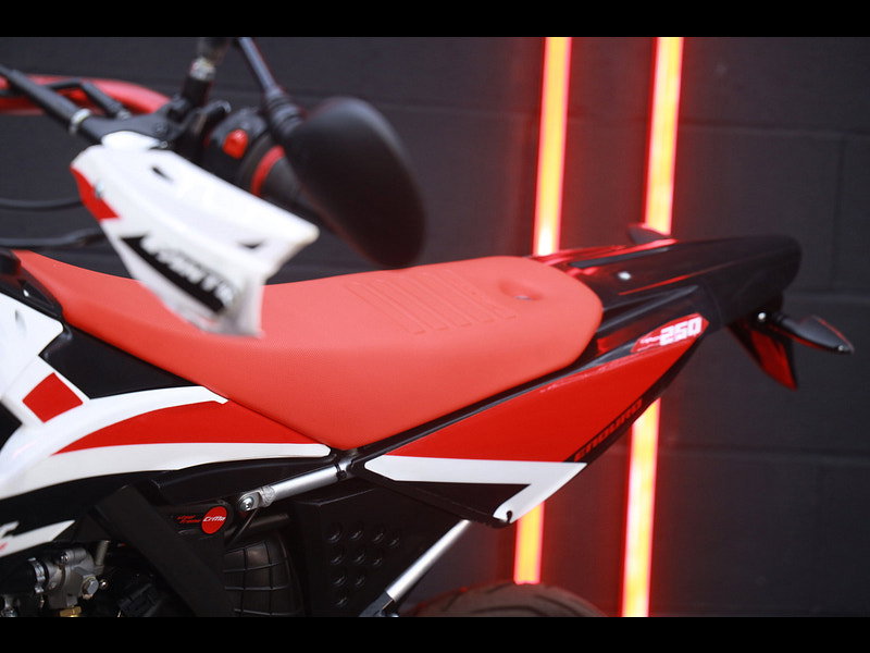 Fantic motor Xef 250 enduro trail 250 Euro 5