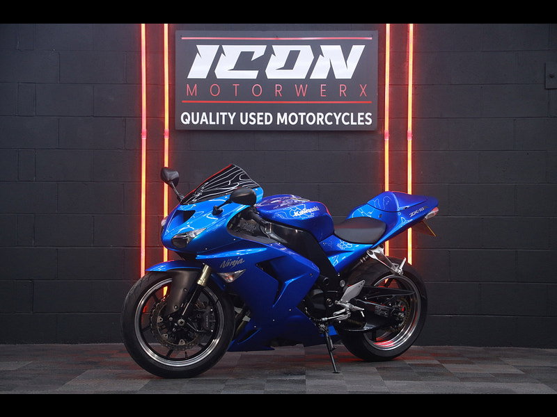 KAWASAKI Ninja ZX-10R 1000cc LOW MILES VERY CLEAN EXAMPLE