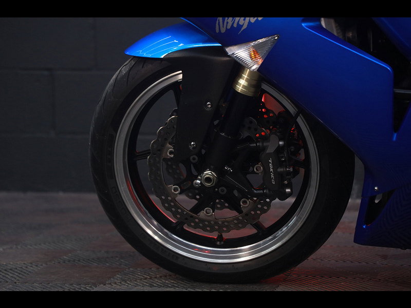 KAWASAKI Ninja ZX-10R 1000cc LOW MILES VERY CLEAN EXAMPLE
