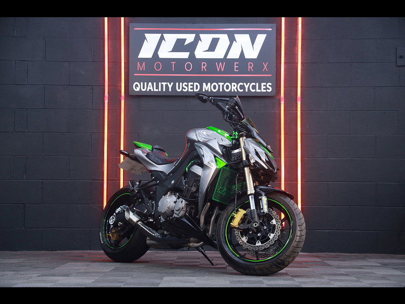KAWASAKI Z1000 LIMITED EDITION LOW MILES