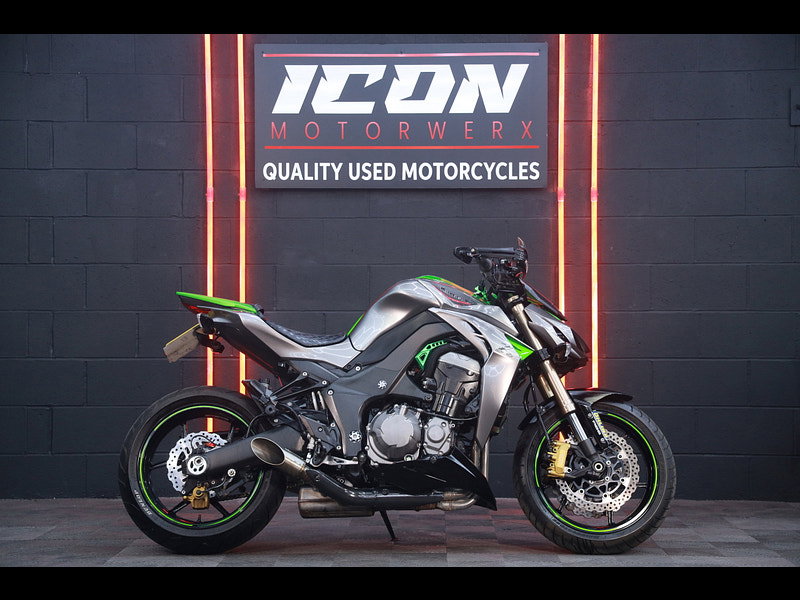 KAWASAKI Z1000 LIMITED EDITION LOW MILES