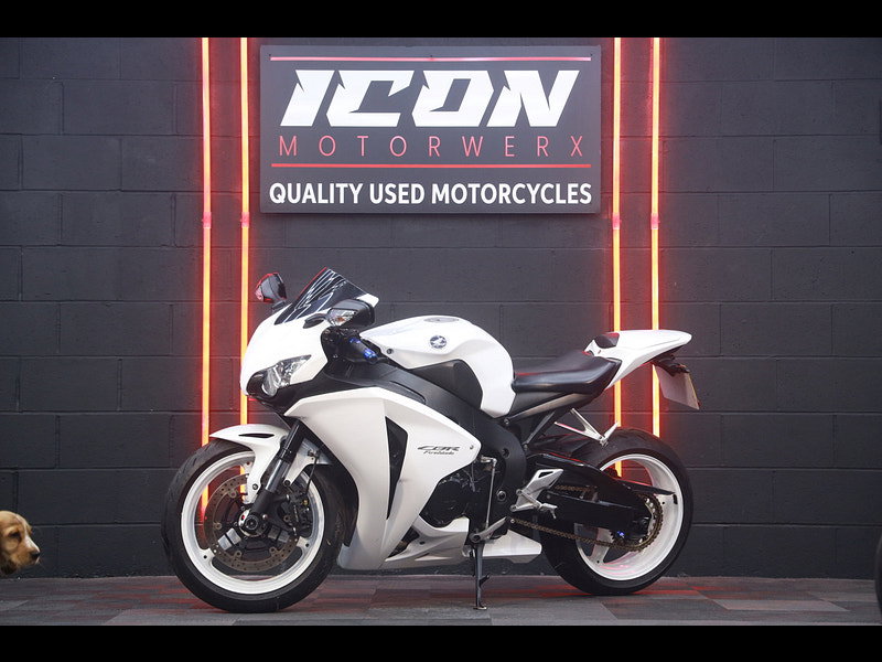 Honda CBR1000RR Fireblade 1000 SUPERSPORTS