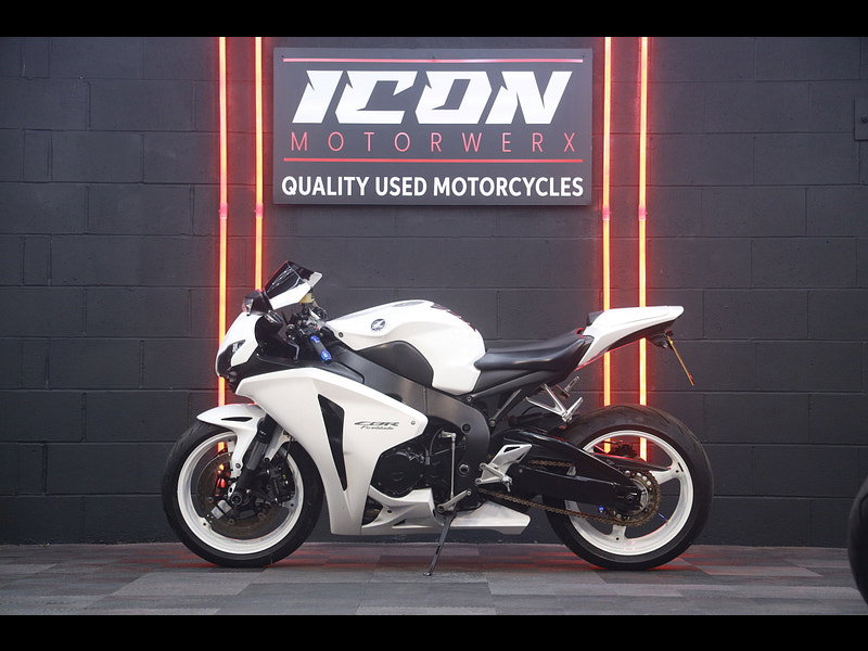 Honda CBR1000RR Fireblade 1000 SUPERSPORTS
