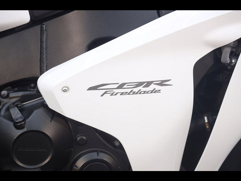 Honda CBR1000RR Fireblade 1000 SUPERSPORTS