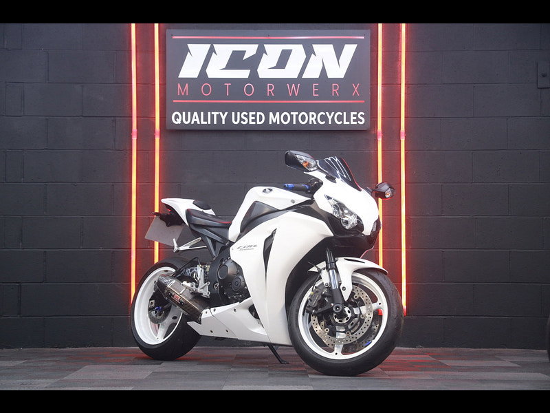 Honda CBR1000RR Fireblade 1000 SUPERSPORTS