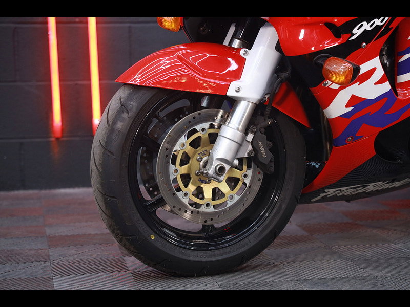 Honda CBR900RR Fireblade 11082 MILES CLEAN EXAMPLE