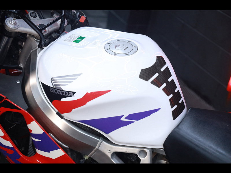Honda CBR900RR Fireblade 11082 MILES CLEAN EXAMPLE