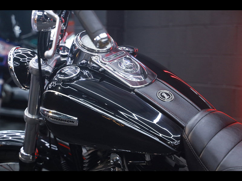 Harley-Davidson Dyna FXDC Superglide Custom 1584 low mileage