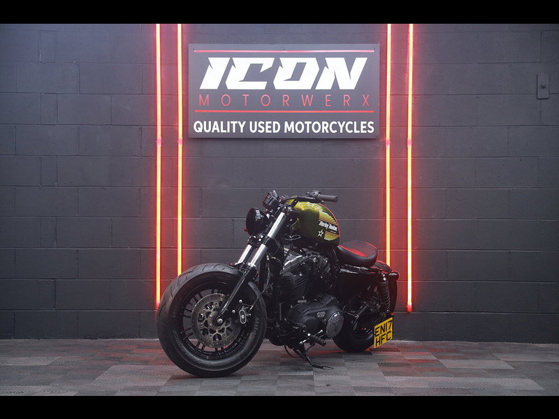 Harley-Davidson Sportster 1200 XL1200X Forty-Eight CUSTOM BOBBER