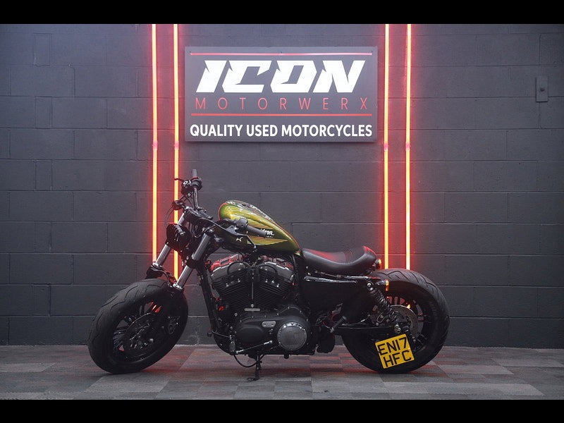Harley-Davidson Sportster 1200 XL1200X Forty-Eight CUSTOM BOBBER