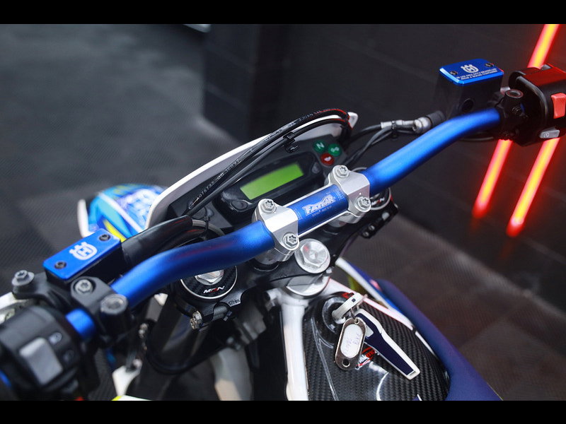 HUSQVARNA 701 Supermoto 701 SM Super Moto Petrol Manual Euro 4 (75 ps)