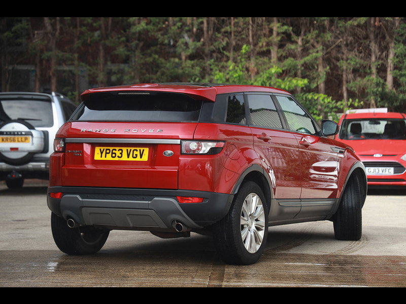 Land Rover Range Rover Evoque 2.2 SD4 Pure Tech SUV 5dr Diesel Manual 4WD Euro 5 (s/s) (190 ps)
