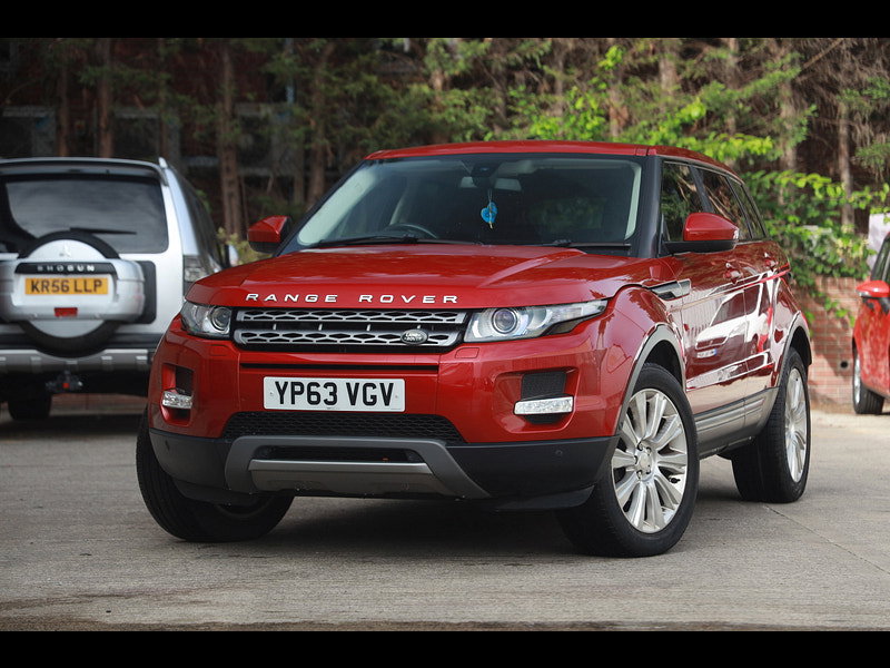 Land Rover Range Rover Evoque 2.2 SD4 Pure Tech SUV 5dr Diesel Manual 4WD Euro 5 (s/s) (190 ps)