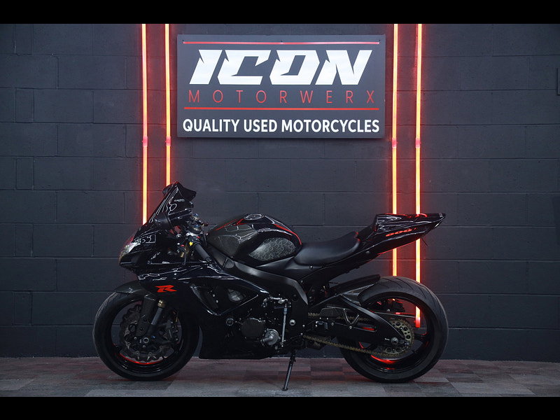 Suzuki Gsx-r600 low miles plenty of extras