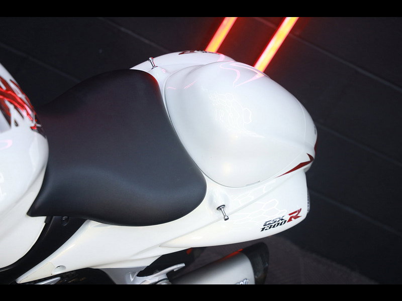 Suzuki GSX1300R Hayabusa 1300 Super Sports Petrol Manual (197 ps)