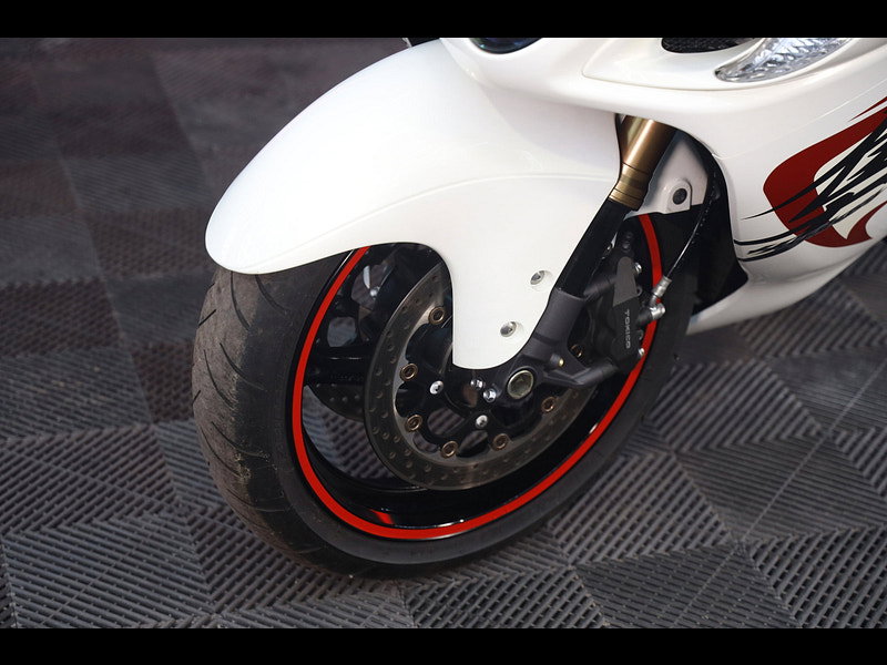 Suzuki GSX1300R Hayabusa 1300 Super Sports Petrol Manual (197 ps)