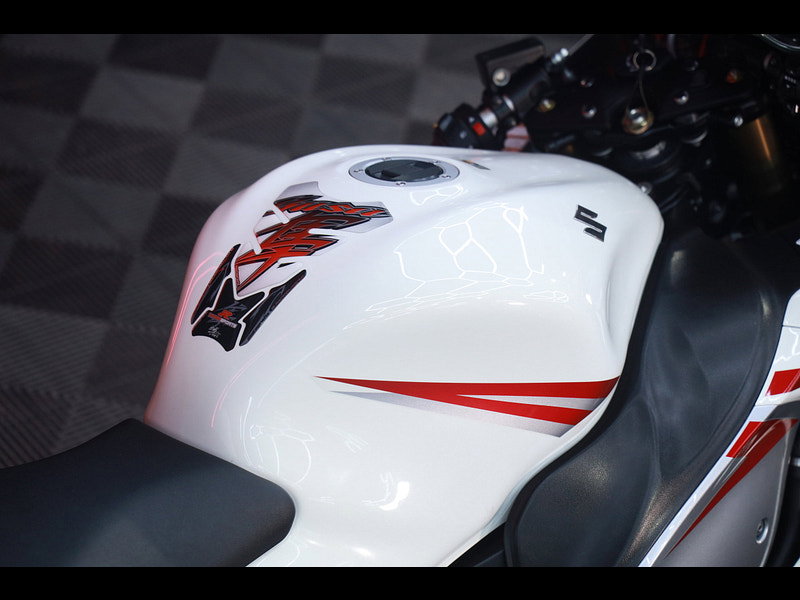 Suzuki GSX1300R Hayabusa 1300 Super Sports Petrol Manual (197 ps)